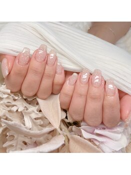 アイカ(Aika)/長さ出しあり透明感ネイル