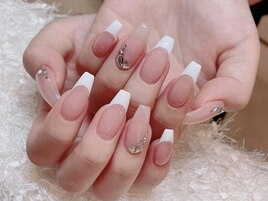 シンプルフレンチネイル