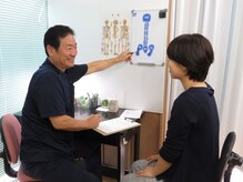 エムケーカイロプラクティックの雰囲気（丁寧にカウンセリングを行い一人一人に合わせた施術をします！）