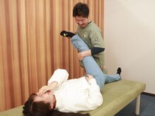 整骨院がじゅまる堂/ぐ～っと伸びる！ [腰痛ケア］