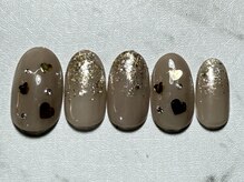 アミュレット(AMULET)/10月定額 6600円（税込）