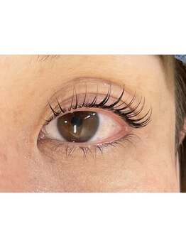 ビューティースペースラルジュヘアー(Beauty Space Large hair)/まつ毛パーマ／コスメリフト