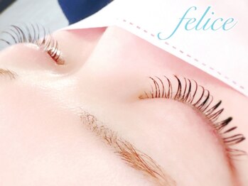 フェリーチェ(Felice)の写真/理想のデザインを叶えるアイサロン★マンツーマンのオーダーメイド施術で似合わせお目元を実現◎