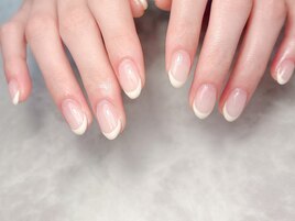 シンプルフレンチネイル