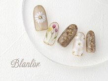 ネイルサロン ブランロール 白金店(Nail Salon Blanl'or)/手書きフラワーニュアンスネイル
