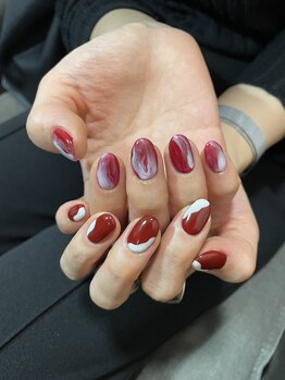 ユージューネイルルーム(UJU nail room)/赤白チグハグネイル