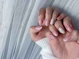 ちぐはぐフレンチネイル
