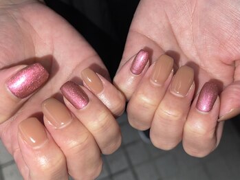 シェリ バイ リッシュ(Cheri by RICHE)/ベージュ系/赤ラメ/ワンカラー