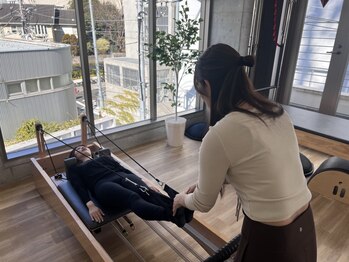 セントリアル ピラティス ジャパン 表参道(Centreal Pilates Japan)の写真/「韓国式ピラティス×美脚メソッド」で姿勢・骨盤から整える美脚づくり！初回体験6000円♪