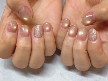 ネイルアンドアイラッシュスタジオ シュシュ(chouchou)の写真/《パラジェル認定サロン》ワンカラー/フレンチ/フットetcのメニューあり◎持ち込み可◎
