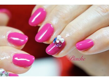 ピアシェ(Piache)/シンプルワンカラーに3Dビジュー