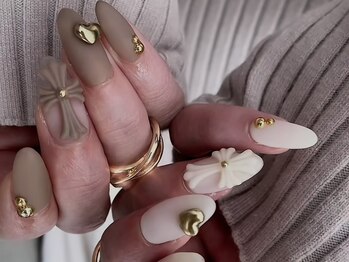 ミュウミュウ(miumiu)/春ネイル