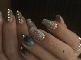 ストーン個性派パーツネイル