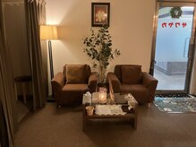 サワヤカ 二日町店/暗すぎず、明るすぎず