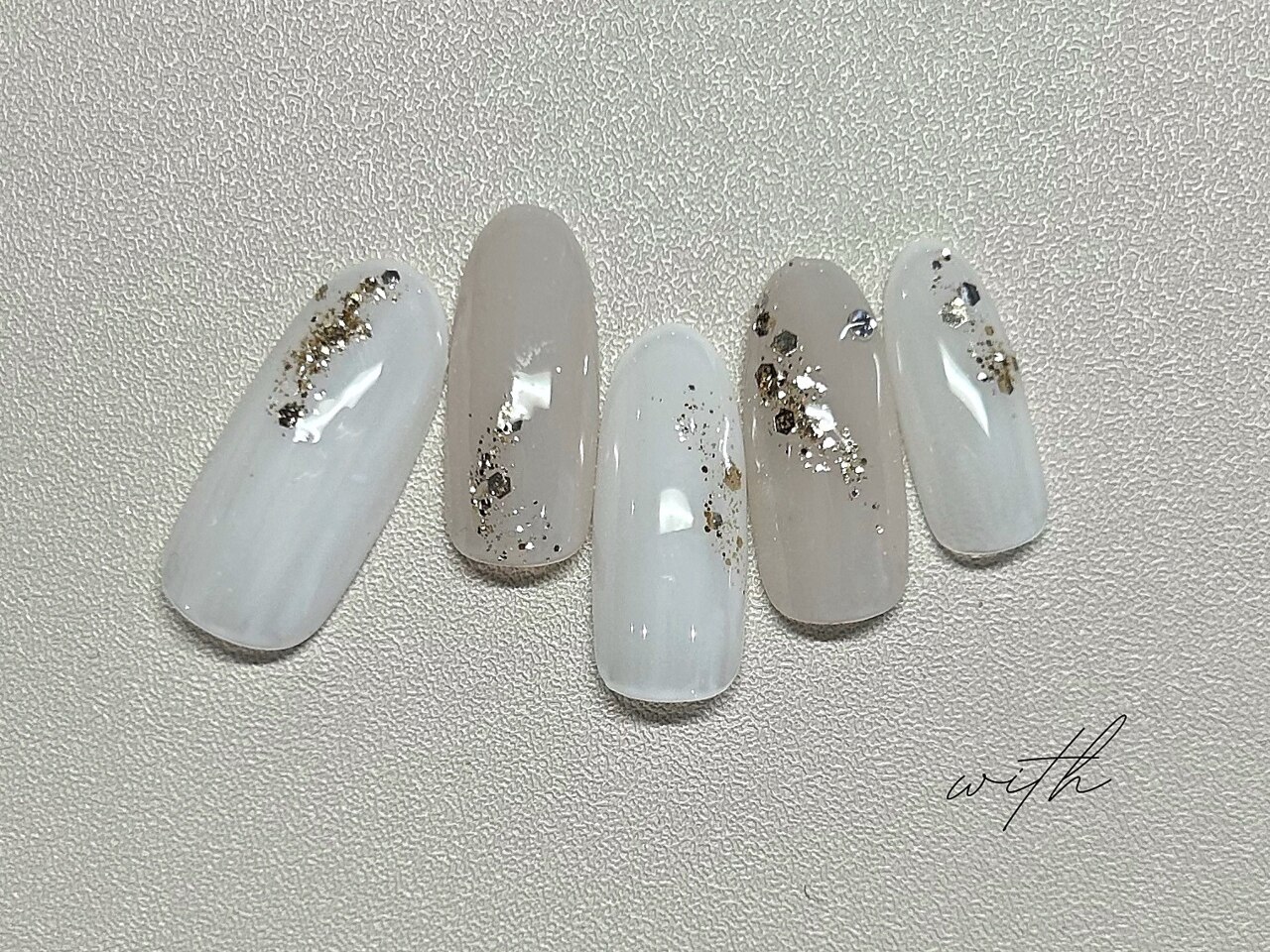 2026年冬トレンド】ホワイト ワンカラーのネイルデザイン集｜人気順