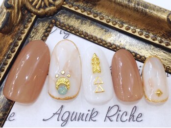 アグニークリッシェ(Agunik Riche)/【大理石ネイル】