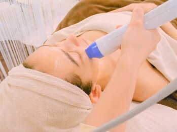 しみ改善サロン リフィーナ/神奈川初上陸!熱の力で引上げ♪