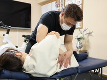 梅田美整スタジオ希の雰囲気(骨格矯正で瞬間解消!揉んでも効果なければ矯正を!)