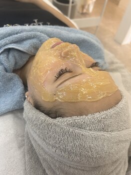 リライル(Lyraile)の写真/【天然素材のマツヤニwax使用＊】つるスベ素肌に導きます☆初めての方にもオススメ◎