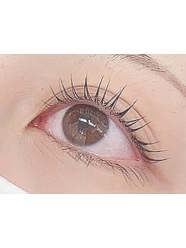 ナチュラル上品な目元にしたい