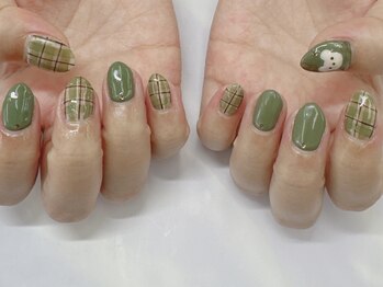 ハニービービー(Honey Bee Bee)/ゆるふわチェックネイル