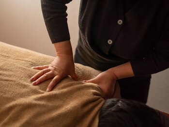 元/肩回りのもみほぐし