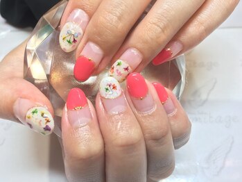 ネイルケアサロンエルミタージュ/押し花バルーンフレンチ