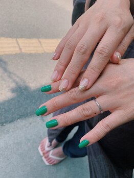 アトリエ ルー ネイルメゾン(atelier RU nail maison)/asymmetry