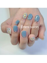 エミー(emmi)/
