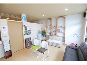 ひなはり灸整骨院/待合室♪