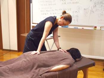 スタジオ プーナナ(Studio Punana)の写真/仕事終わりのお疲れ、ご帰宅前のリラックスタイムに…♪全身のリンパを流し施術後スッキリ◎男性も大歓迎！