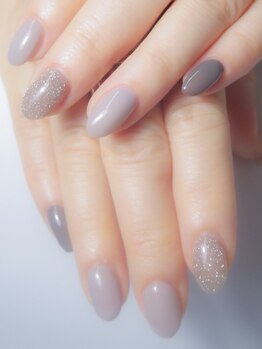 リゴッソ(RIGOSSO)の写真/上品カラー提案♪シンプルこそ、指先の品格。肌になじむカラーと美フォルムで、指先に華やかさを届けます★