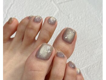 キラキラフットネイル