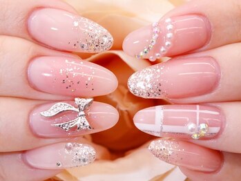ネイルサロン ドレス(Nail Salon Dress)の写真/■心斎橋駅徒歩1分■HANDは2回目以降もオフ込¥3700~■HANDもFOOTもシンプルコース¥3900■カラーは200色以上