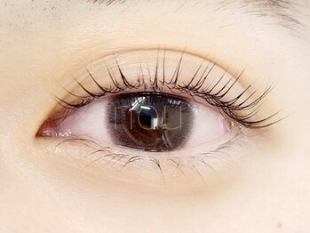 ノウプラス アイラッシュ 目黒(nou+eyelash)の写真/【パリジェンヌラッシュ導入店】まつ毛の根元から立ち上げてまぶたのリフトUP効果も◎