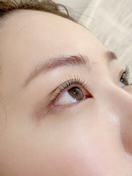 アグリューム(agrumes)の写真/【まつげパーマ×アイブロウスタイリング】SET施術で一気に印象が変わる！どのまつ毛メニューでも追加OK！