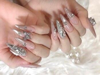 ビューティフルネイル 池袋(Beautiful nail)の写真/【池袋西口徒歩5分】美フォルム×デザイン×再現性で美しく華やかな理想の指先へ♪イベントごとのネイルも!