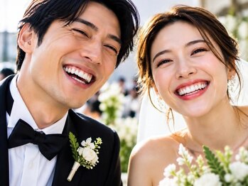 ホワイトニングサロン シャイニー 浜松細島店(shiny)の写真/一生に一度の結婚式☆医療提携＆歯科衛生士在籍の本格ホワイトニングで純白ドレスに映える最高の笑顔へ！