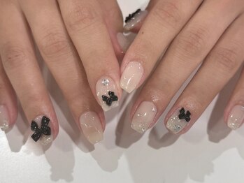 ローラン(LORAN)/フレンチガーリーネイル