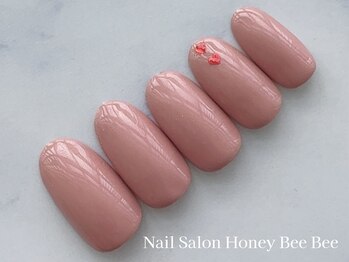 ハニービービー(Honey Bee Bee)/ワンポイントハートネイル