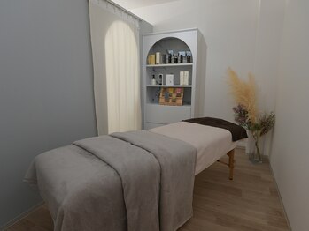 リフラ チャヤ(Li-Fra CHAYA)/エステルーム