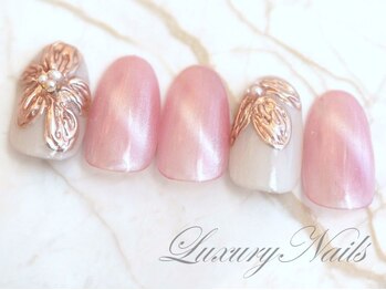 ラグジュアリーネイルズ タカダノババ(Luxury Nails Takadanobaba)/Cute*クリームフラワー