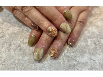 ガーデン ヘア&エステ&ネイル Garden/紅葉ネイル