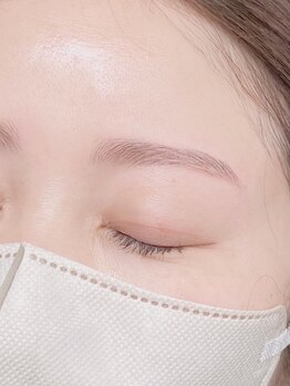 アメリア(Amelia)/垢抜け、眉毛ワックス