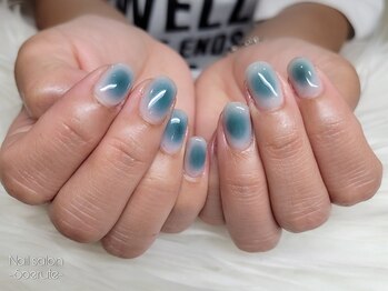 ニュアンスチークネイル