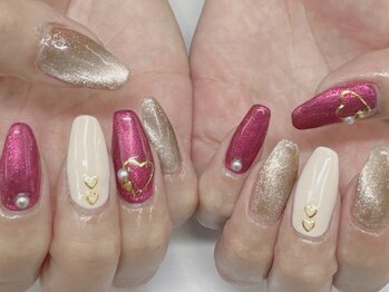 ハニービービー(Honey Bee Bee)/ハートゴールドキラネイル