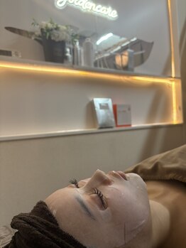 ゴールデンケア(goldencare)/施術風景 パックで沈静