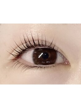 ナチュラル上品な目元にしたい