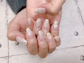 キラキラグラデーションネイル