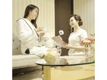 レナータ バイ アフロスクィーン(Renata by Aphros Queen)/カウンセリング風景